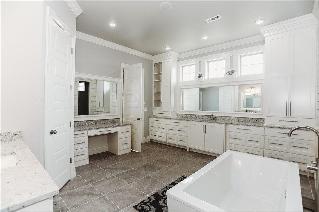 Champions Golf & Cc Rogers - Residential