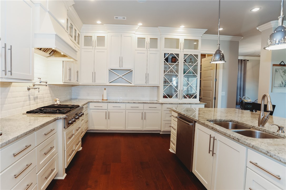 Champions Golf & Cc Rogers - Residential