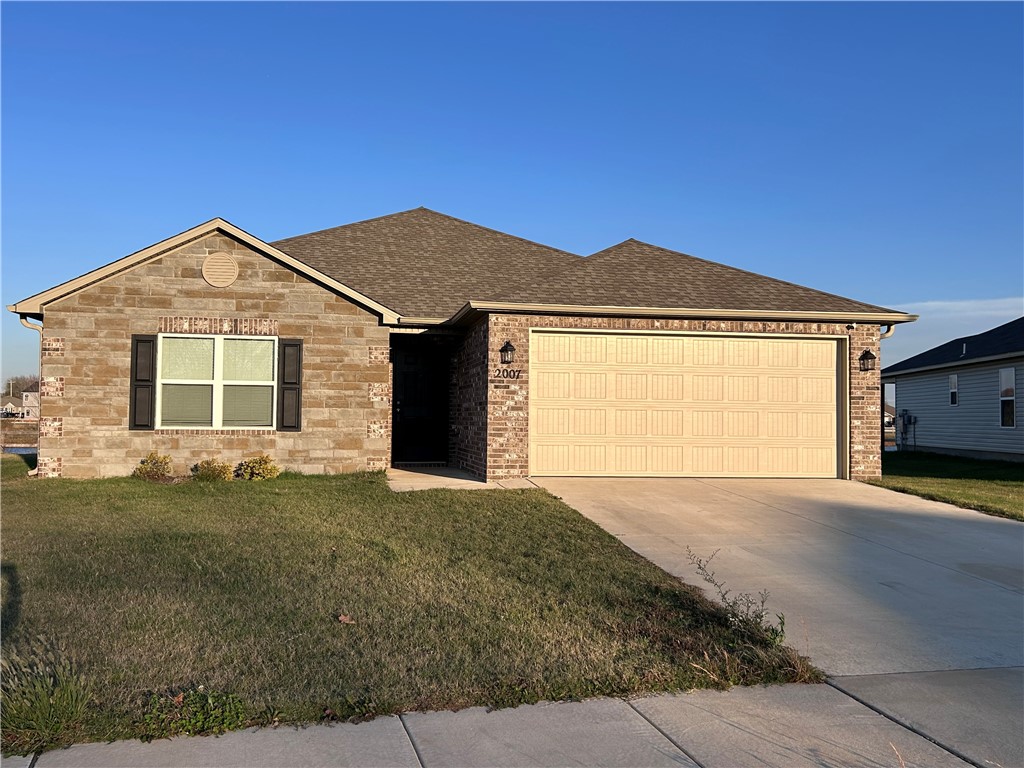 This beautiful three-bedroom, two -bathroom home is just 2 years old. It has an open floor plan and covered patio and a beautiful view of a lake the home was built high quality material and expert craftsmanship and it has all the amenities you could ask for in a new home.
The house is subject to a SHORTSALE approval