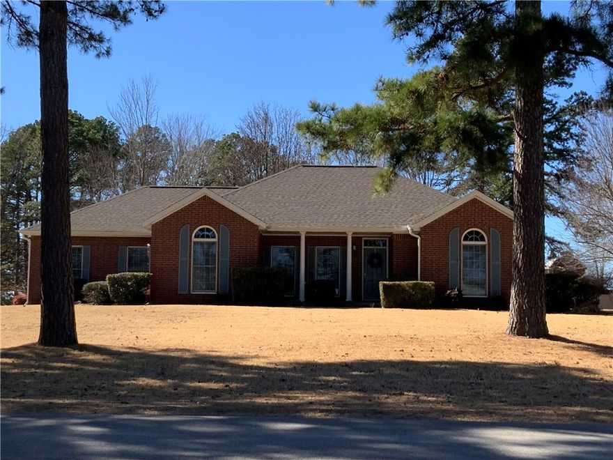 Don’t miss this beautiful home with a flat, shaded yard in a great neighborhood! This traditional home boasts 1978 sqft, 3br/2ba with a split floor plan, oversized 2 car garage, and well arranged living spaces. Inside you find quality finishes, custom built-ins, tall ceilings, gas log fireplace, and an abundance of closets and storage throughout. Outdoors you find a welcoming covered front porch, back patio, low maintenance exterior with energy efficient vinyl windows. Lots of nice features and value in this well built, well maintained home. Schedule your showing today for this gem of a property!