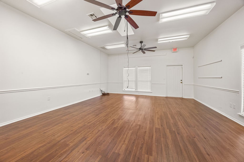 Regency North Ph I - Commercial Lease