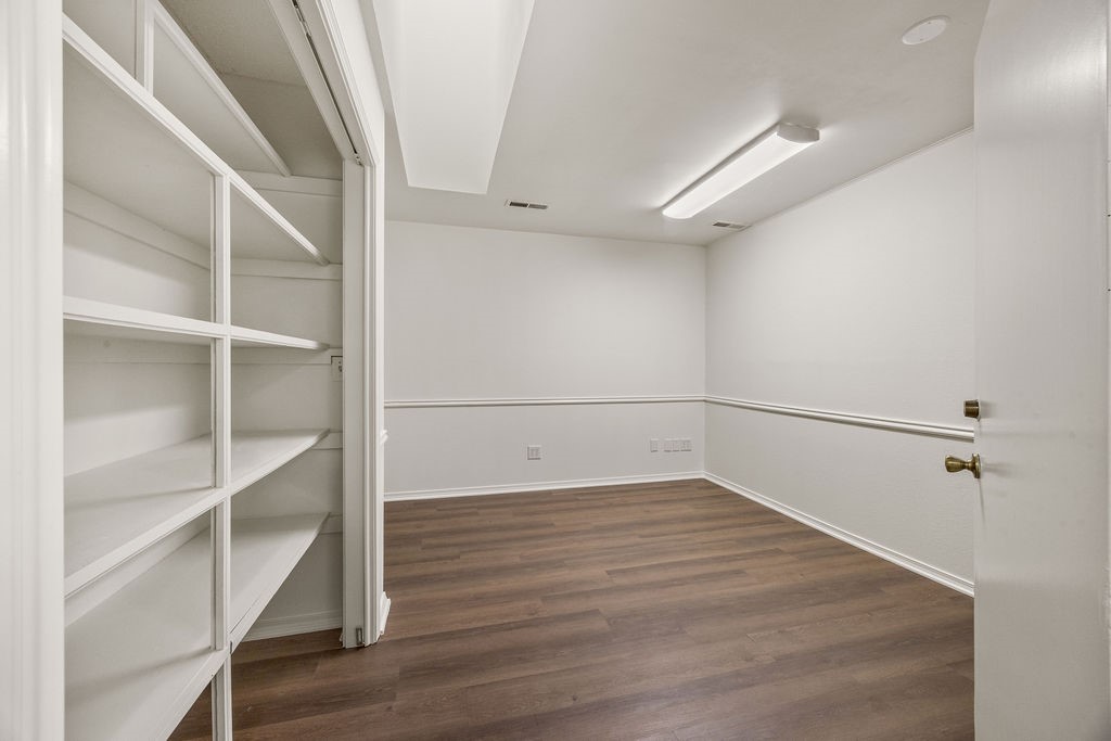 Regency North Ph I - Commercial Lease