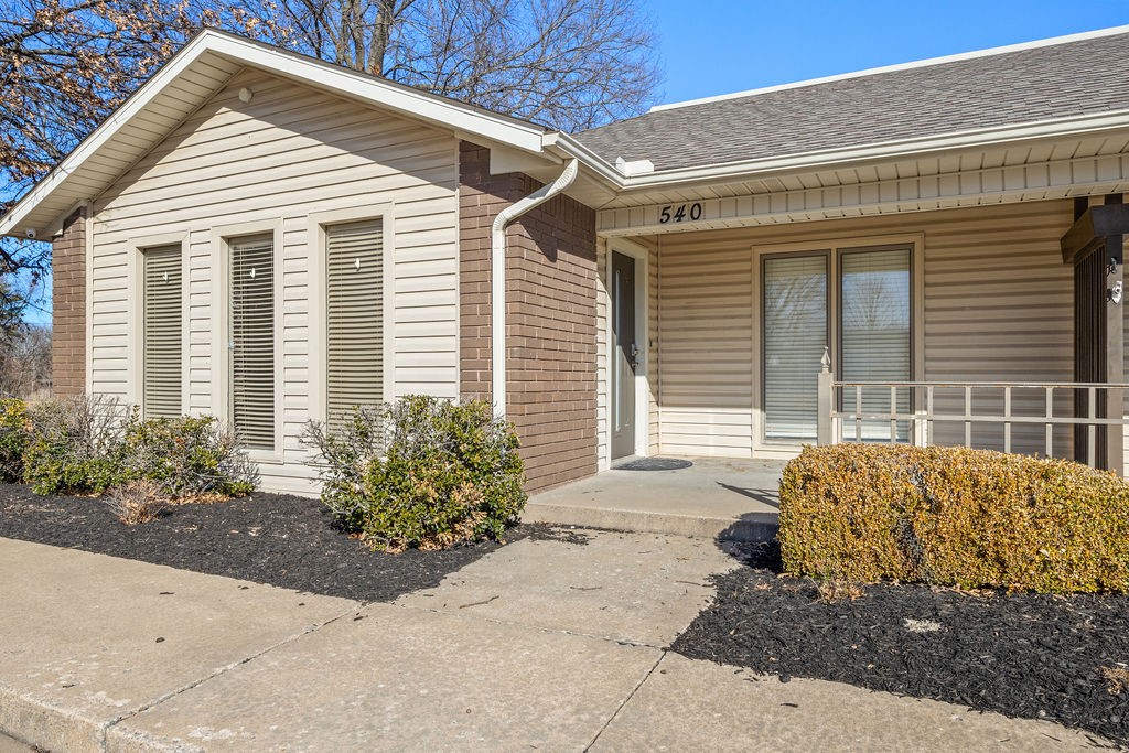 Regency North Ph I - Commercial Lease