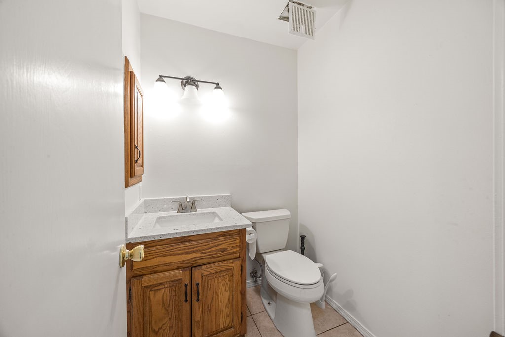 Regency North Ph I - Commercial Lease