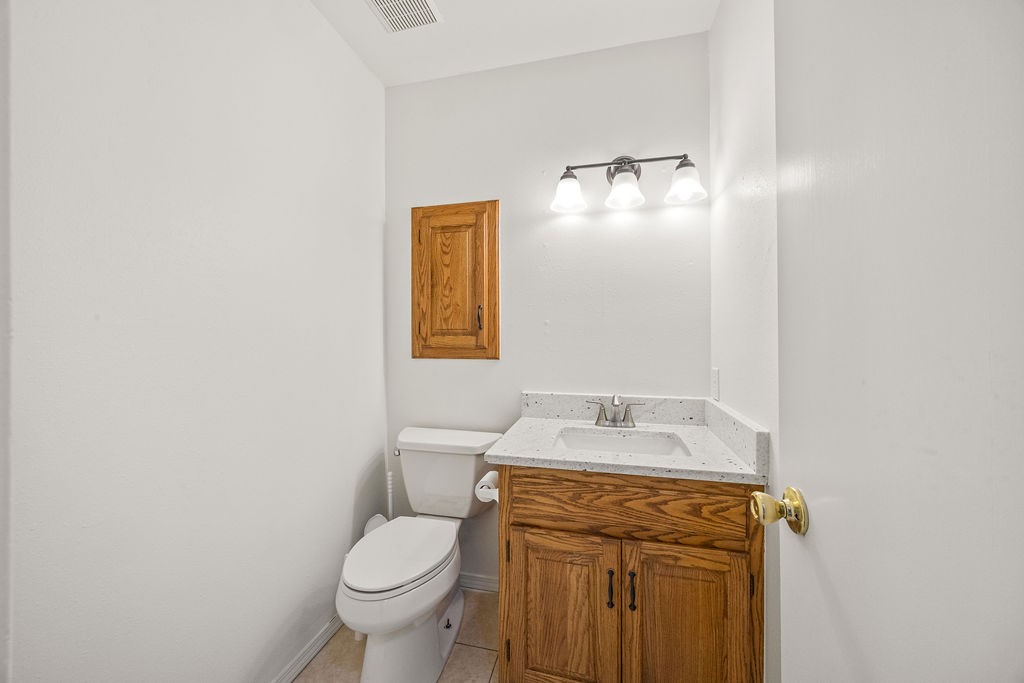 Regency North Ph I - Commercial Lease