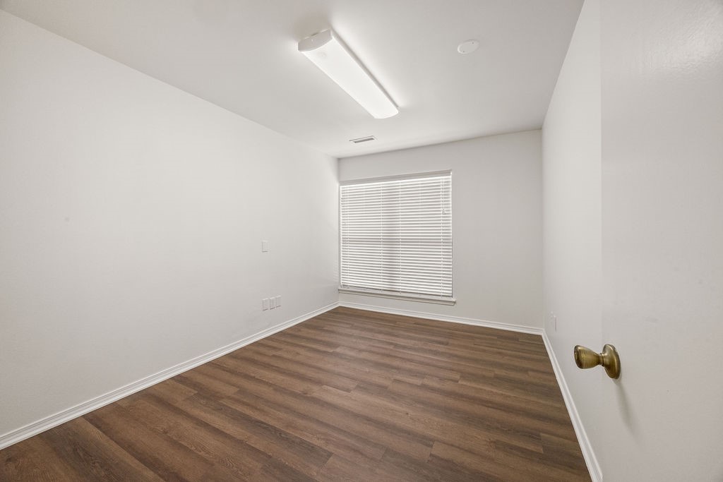 Regency North Ph I - Commercial Lease