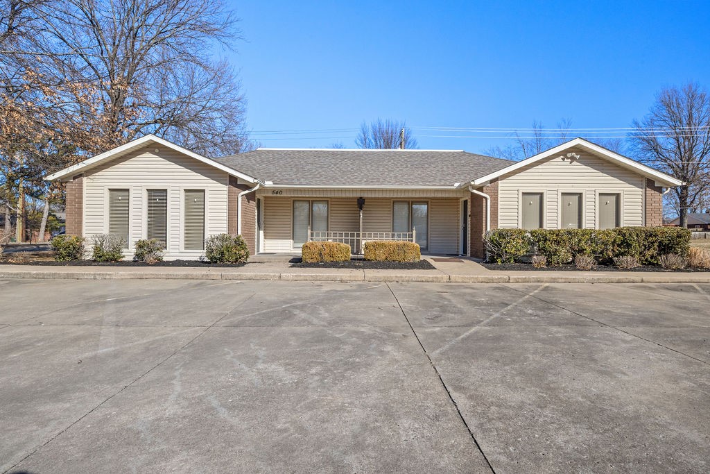 Regency North Ph I - Commercial Lease