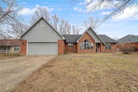 Photo of 1103 N Flamingo Road, Rogers, AR 72756 (MLS # 1336565)