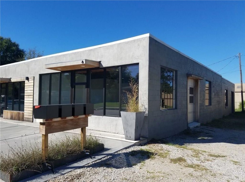 Wood Stroud Add Rogers - Commercial Lease