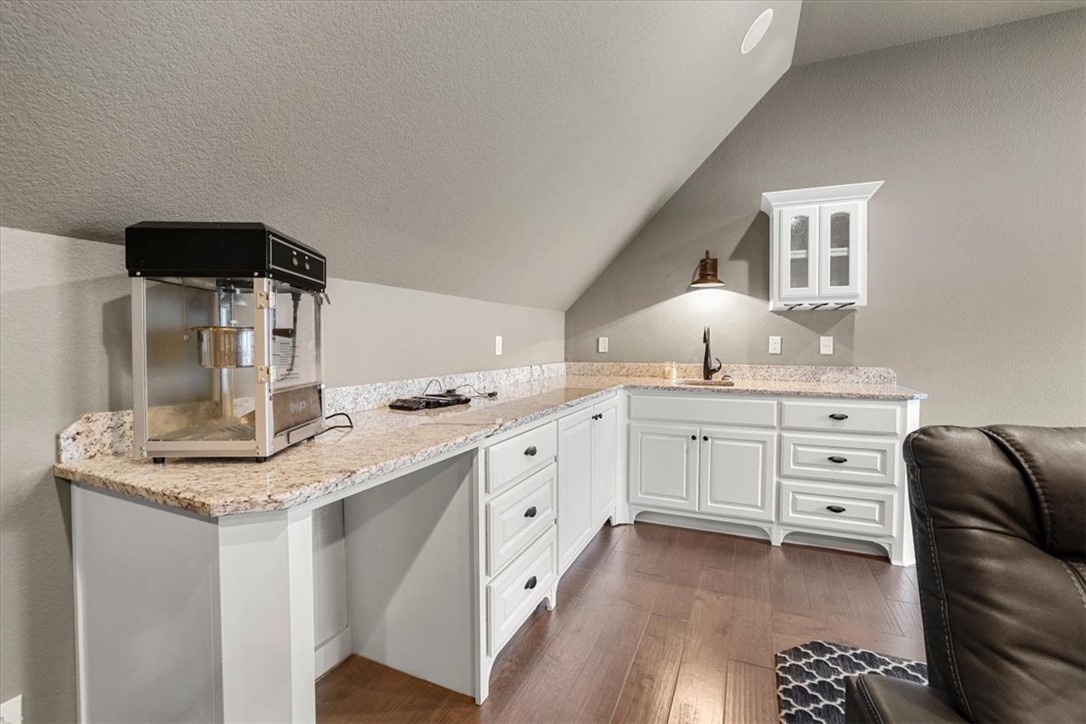 Woods Creek - Residential