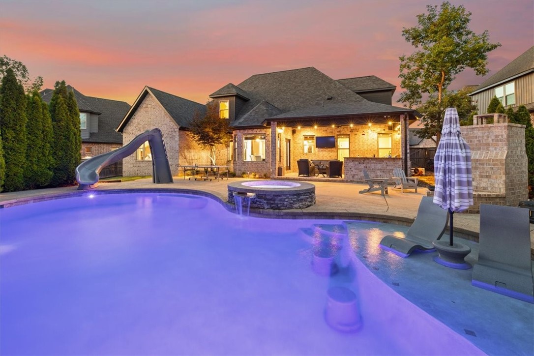 Woods Creek - Residential