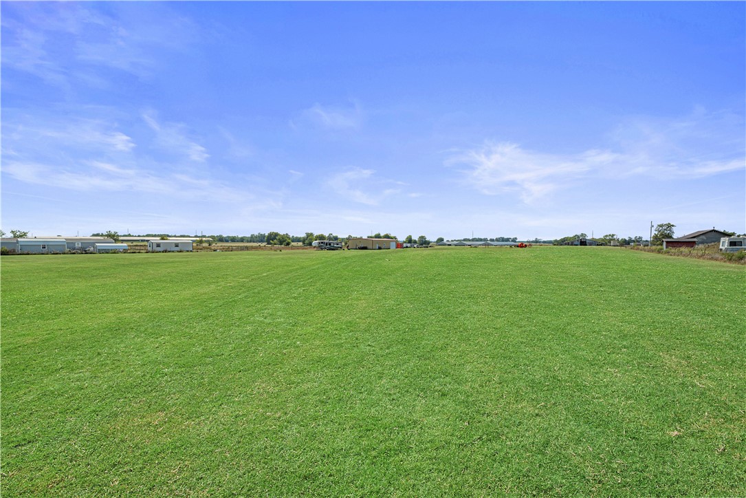 Eastgate Un 3-Sub - Land