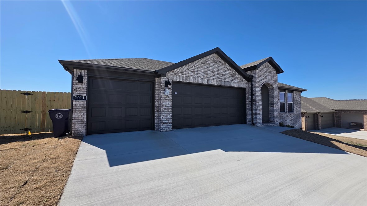 Fantastic Kingston plan. 4 BR, 2 Bath and a 3-car garage! Find your new home in Northwest Arkansas in Hudson Heights in Prairie Grove. This community is located just west of Fayetteville/Farmington in Prairie Grove. These homes have fabulous floor plans. Kitchens will have Quartz countertops, stainless steel appliances, and a stainless steel undermount kitchen sink with a pull-out faucet! Bedroom one will have a ceiling fan, quartz counters with dual sinks, oversized Walk in Shower and a walk-in closet. Flooring is LVP and Carpet! Home will be 4-sided brick, covered patio (per plan) Taxes and Parcel TBD. Have your agent take you to our model at 1002 Vista!