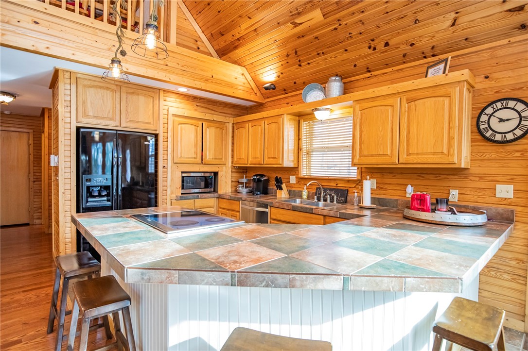 Piney Point Retreat - Residential