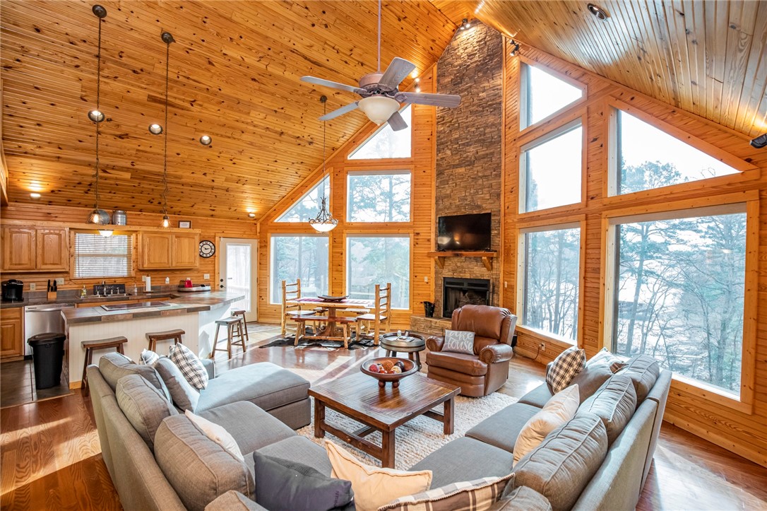 Piney Point Retreat - Residential