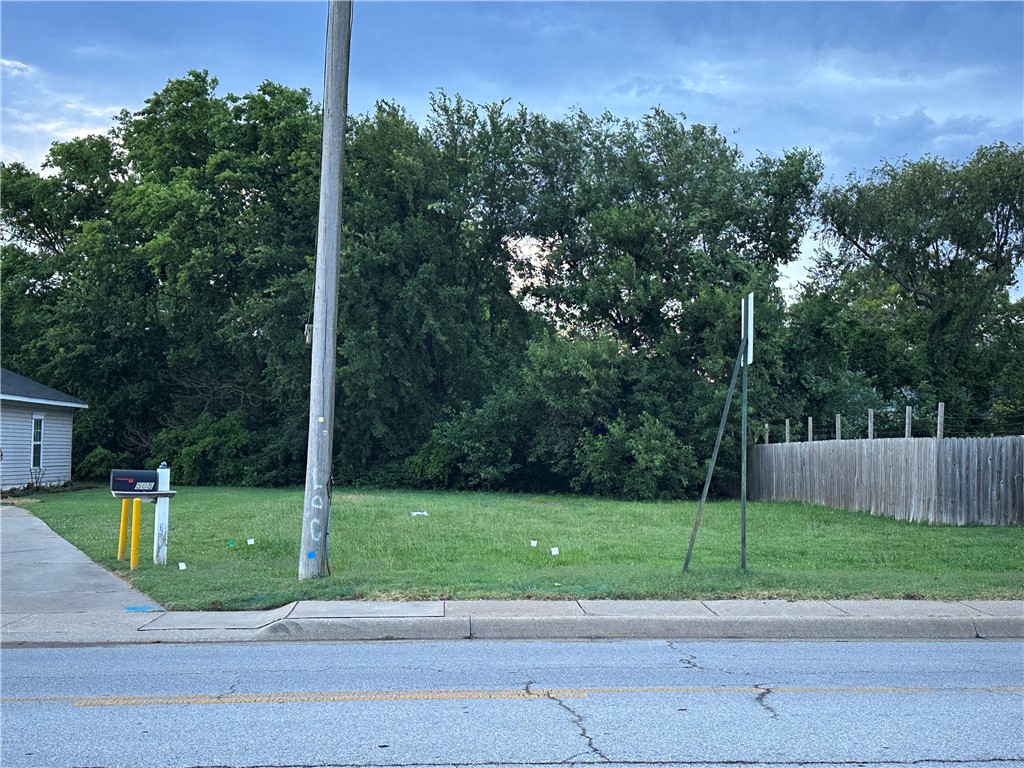 Carls Sub Siloam Spgs - Commercial Sale