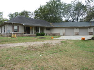 Large home with great floor plan. Historical original home was remodeled and added on to creating spacious 3 bedroom 2 bath home. Home offers huge 3-car garage with storage room, dining room, and office as well. This is a short sale and needs some repairs. do Seller nor lien holder will complete or pay for repairs.