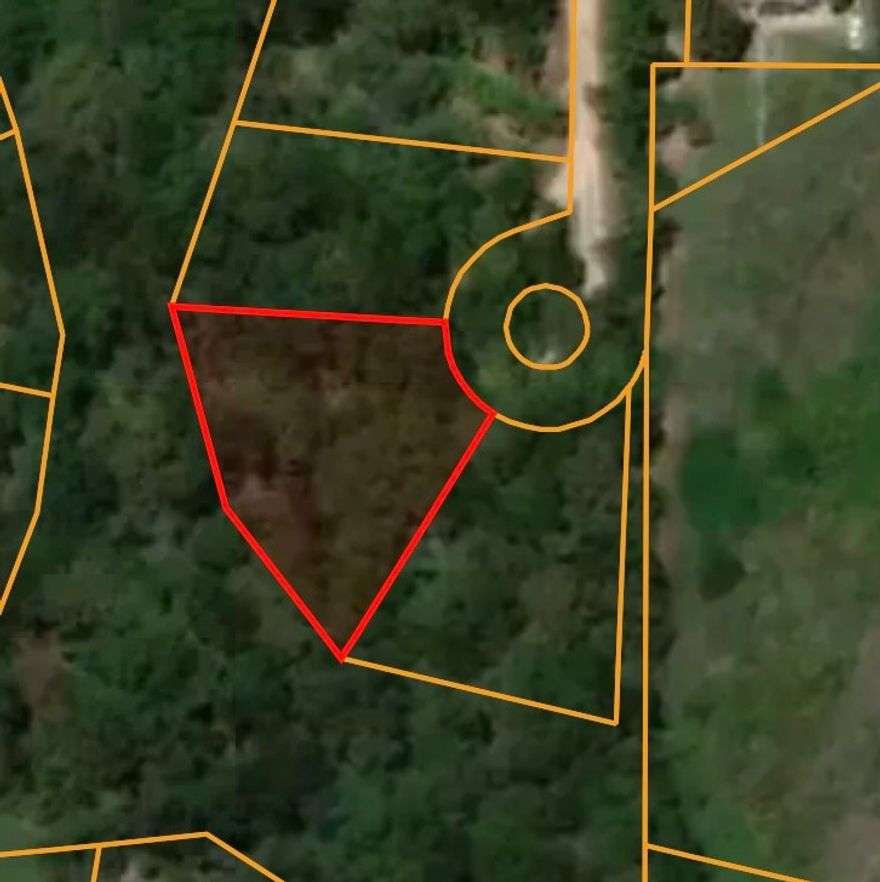 Looking for a lot to build your dream home in Bella Vista near the back 40 mountain biking trails and all the amazing amenities that Bella Vista has to offer? this .37 acre lot is a must see!  Amenities include, 7 Lakes, 7 Golf courses, recreation centers, pickleball courts, tennis courts, swimming pools, shooting range, walking trails, putt putt golf, and more!