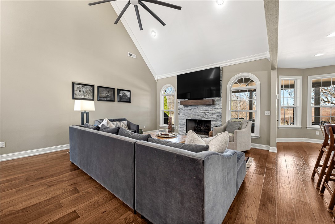 Shadow Valley Ph 1 Rogers - Residential