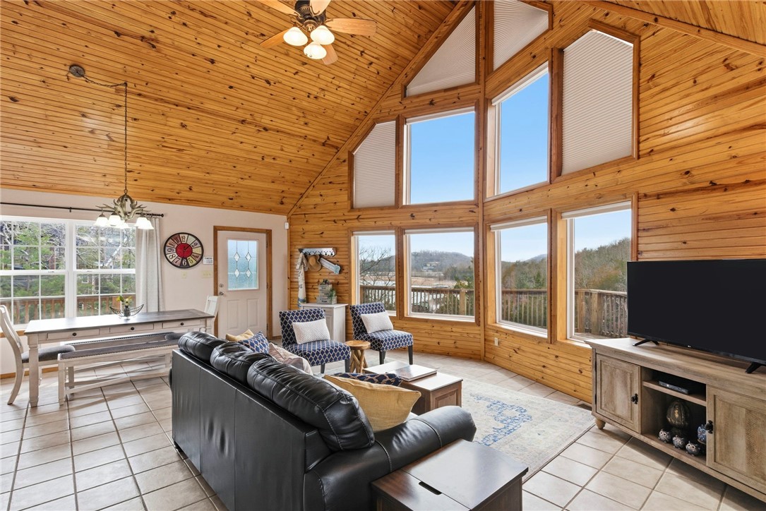 Moulder Hollow - Residential