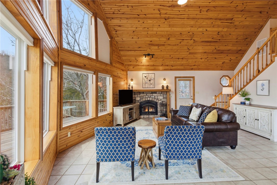 Moulder Hollow - Residential