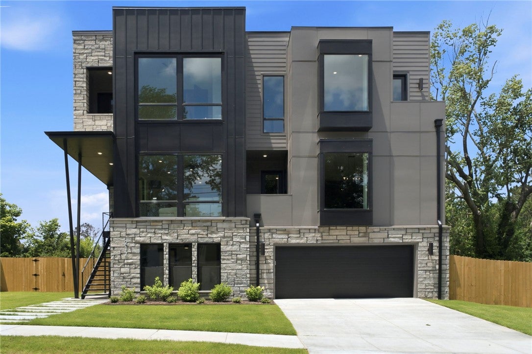 217 NE H Street