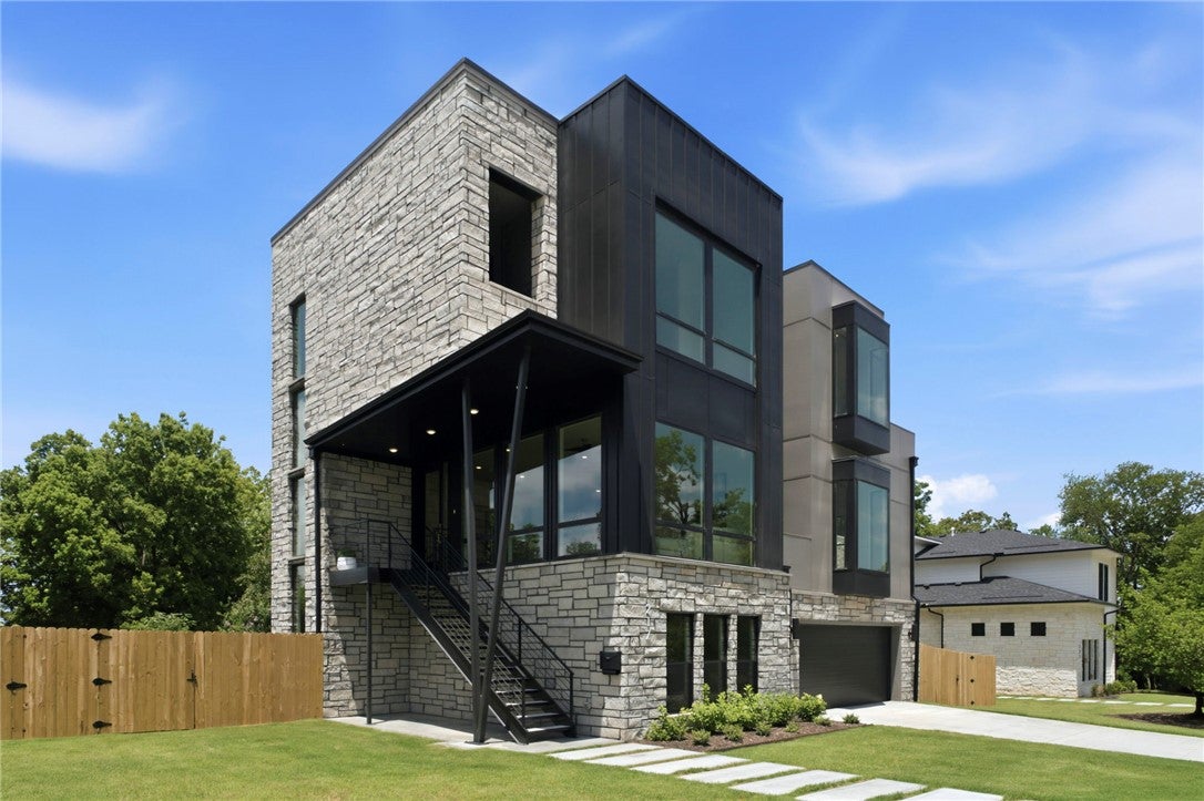 217 NE H Street