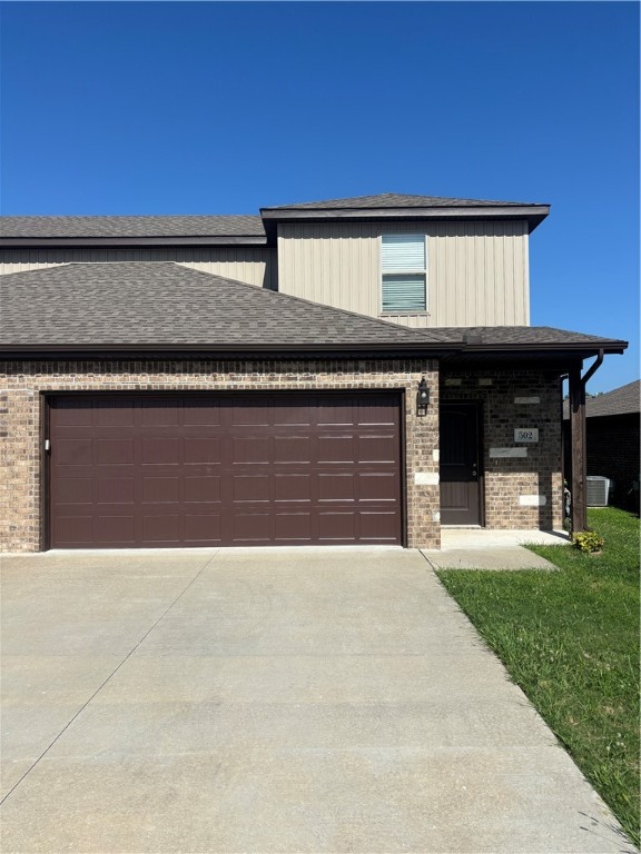 Great location for this newer duplex. Granite counter tops, full privacy fenced back yard. Washer, dryer and fridge included. Split floor plan with primary bedroom on ground floor and 2 bedrooms upstairs with their own shared bathroom.