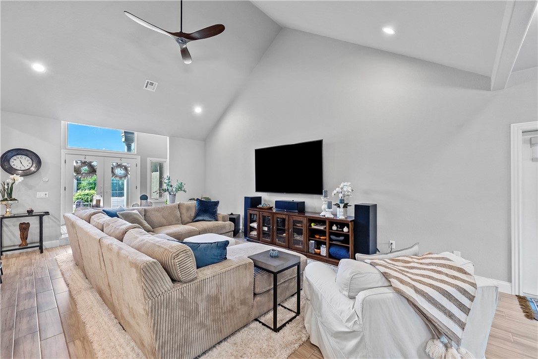 Pinnacle Sub Ph 1, The Rogers - Residential