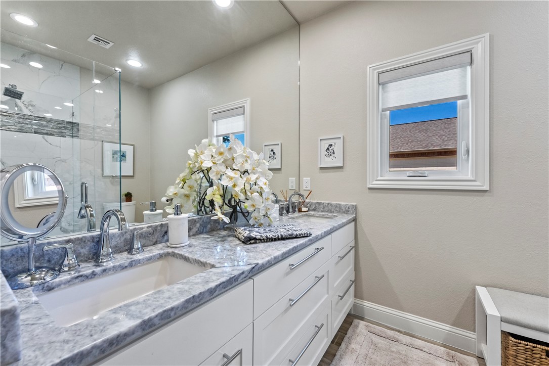 Pinnacle Sub Ph 1, The Rogers - Residential
