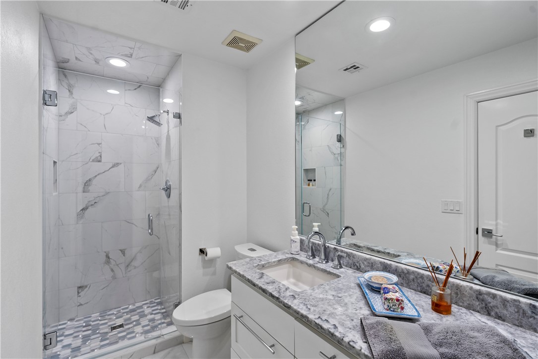 Pinnacle Sub Ph 1, The Rogers - Residential