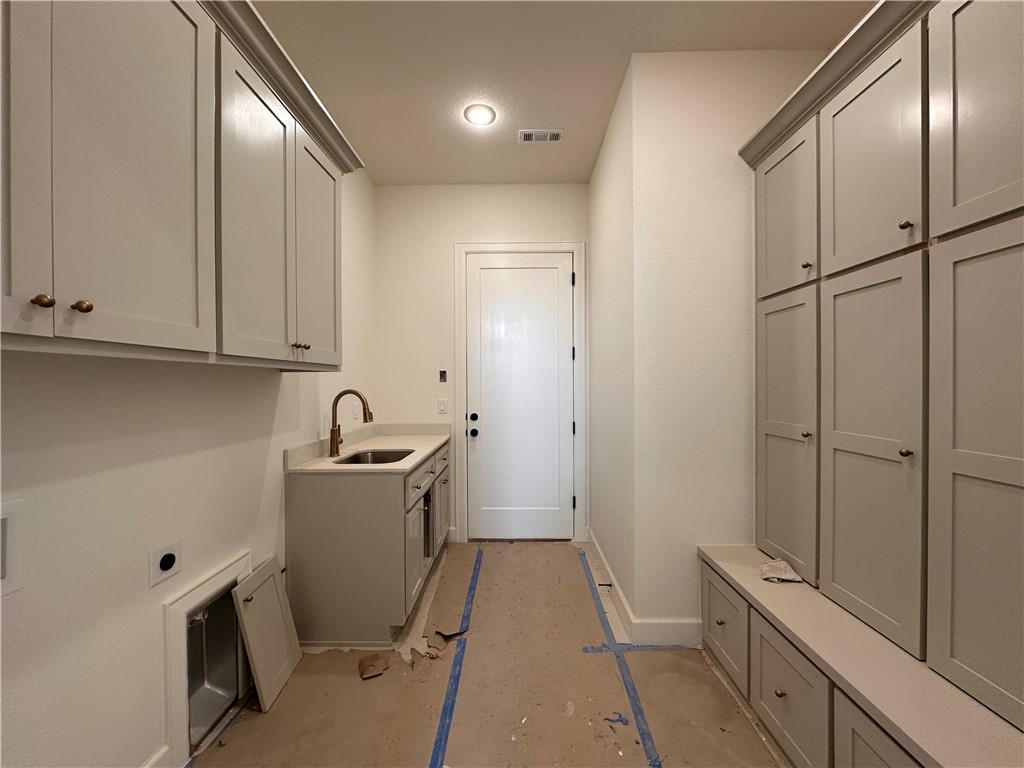 County Line Square - Residential