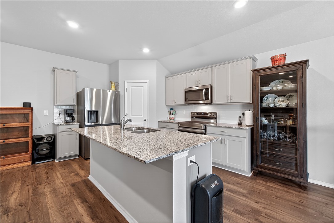 Pioneer Woods Ph 3 Gentry - Residential