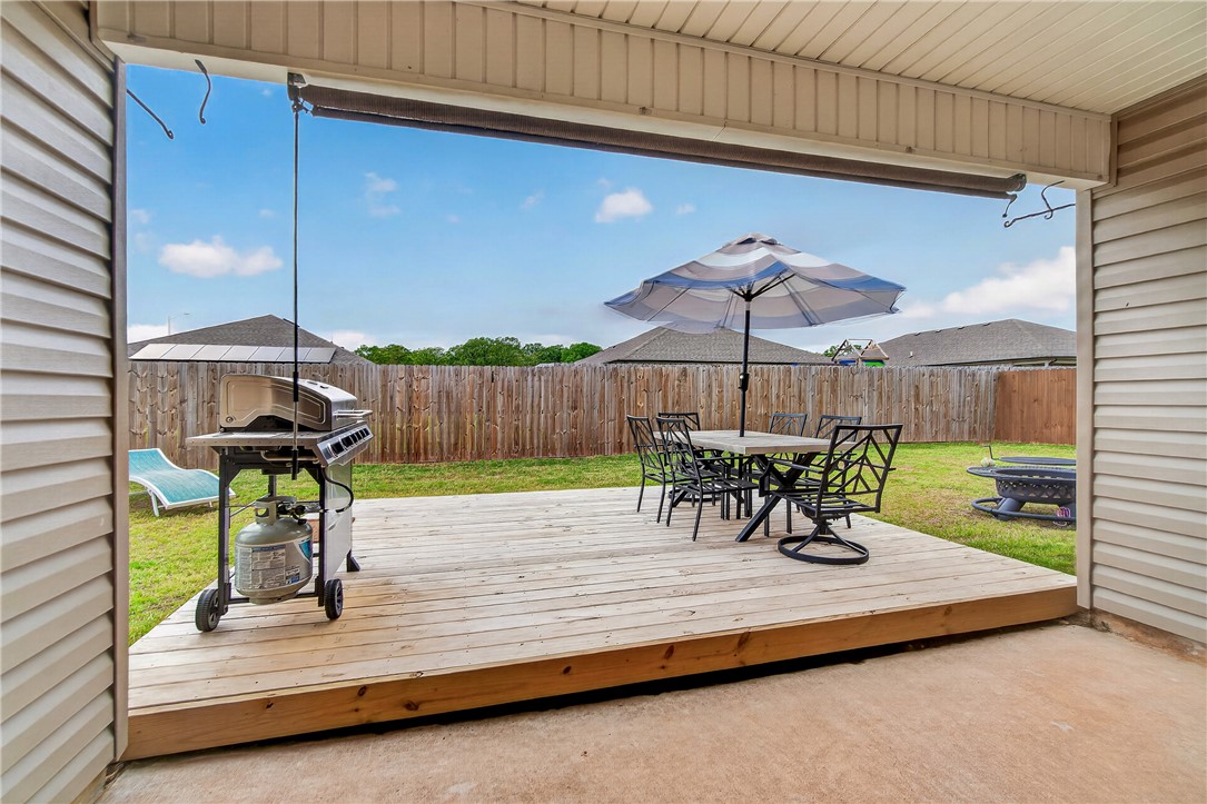 Pioneer Woods Ph 3 Gentry - Residential