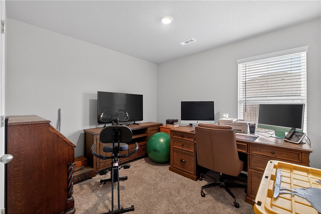 Pioneer Woods Ph 3 Gentry - Residential