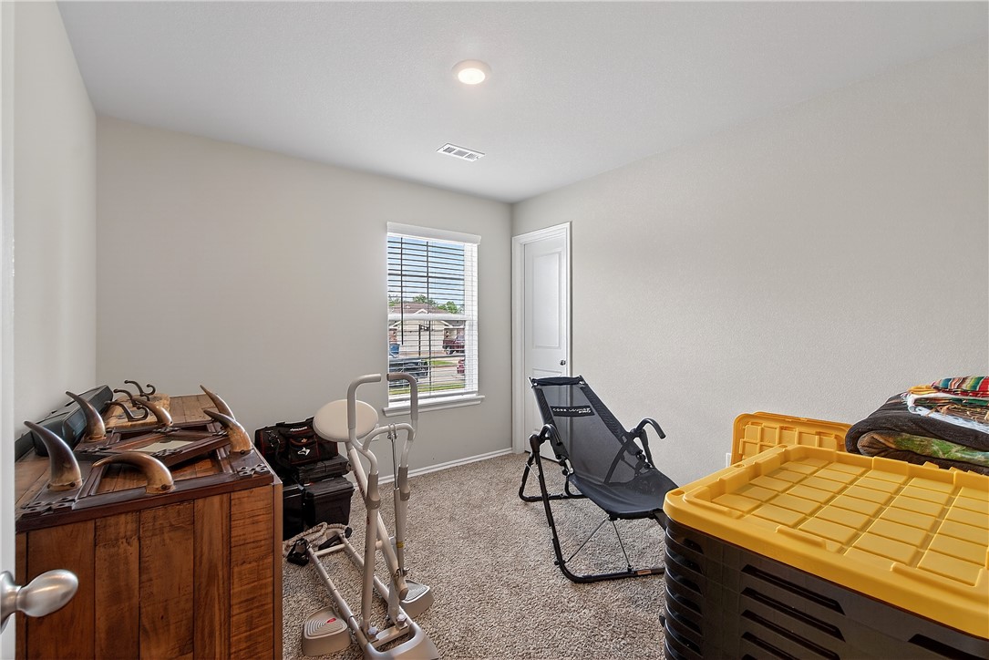 Pioneer Woods Ph 3 Gentry - Residential