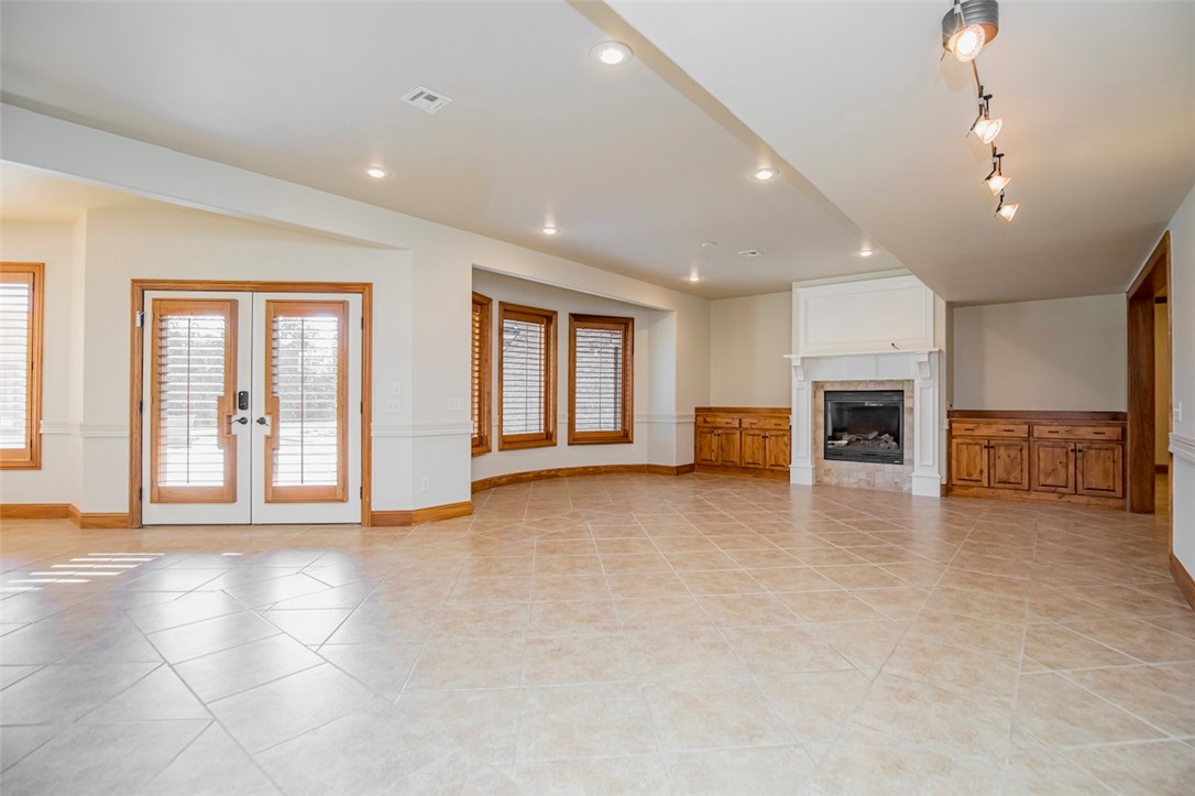 Pinnacle Sub Ph 1, The Rogers - Residential