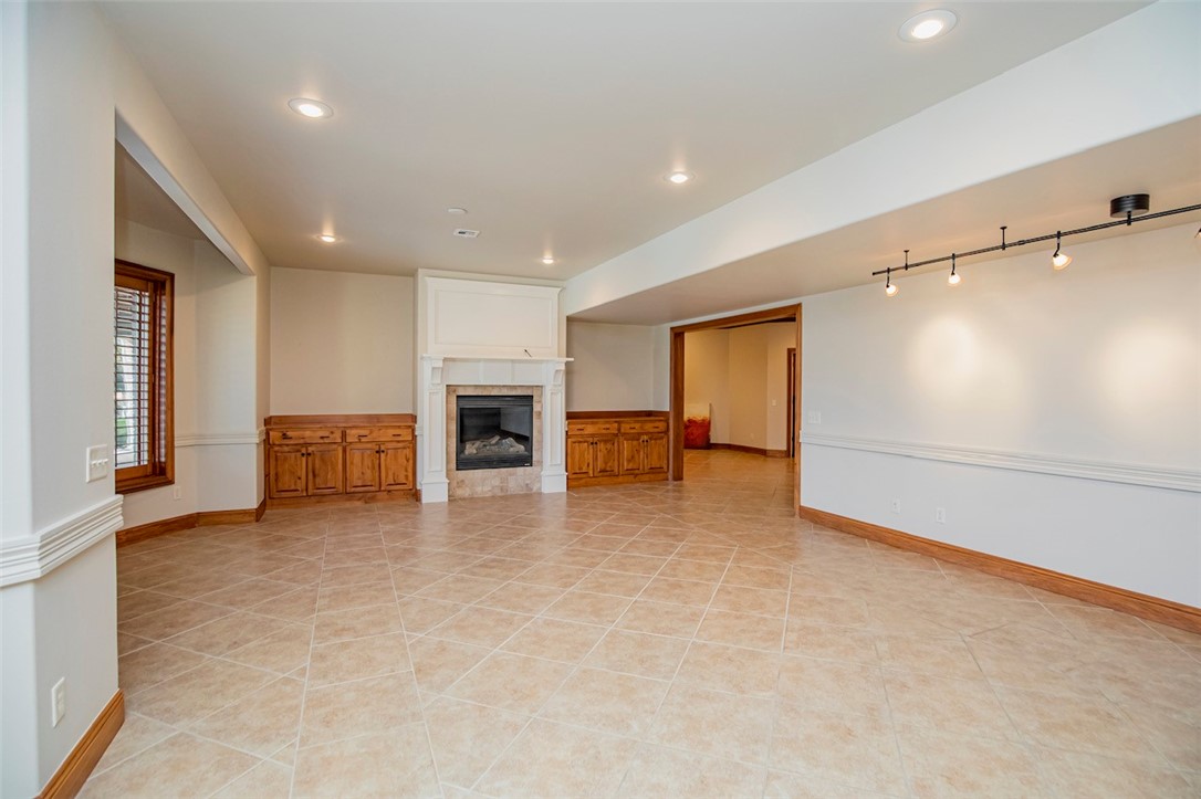 Pinnacle Sub Ph 1, The Rogers - Residential