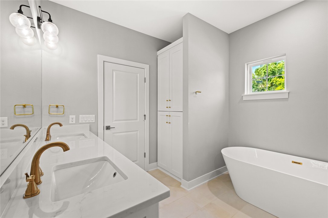 Dutton Woods - Residential