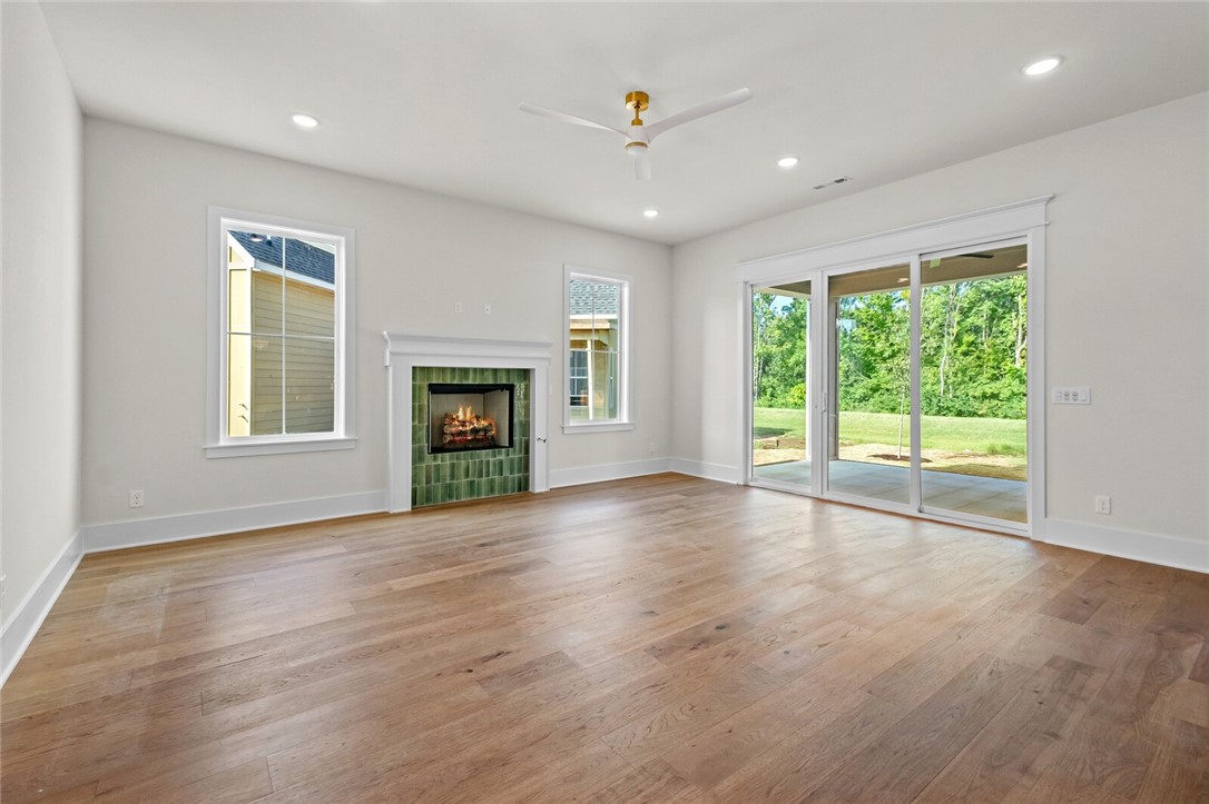 Dutton Woods - Residential