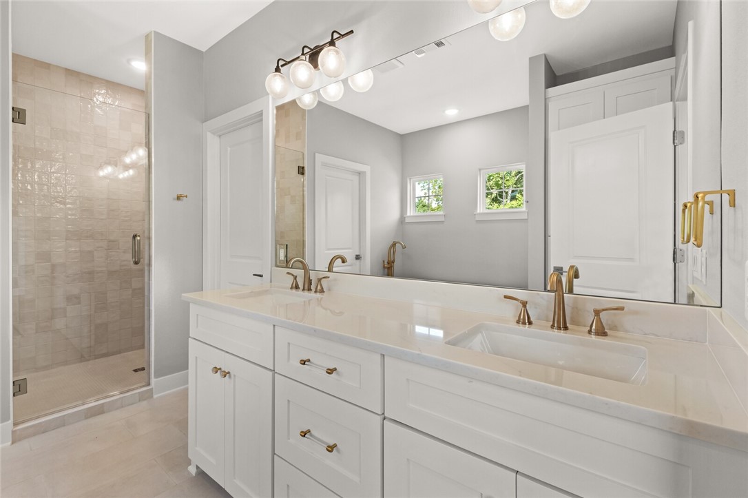 Dutton Woods - Residential