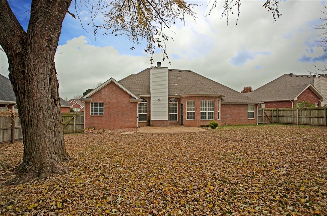 Ridgecrest Meadows Ph 1 Rogers - Residential Lease