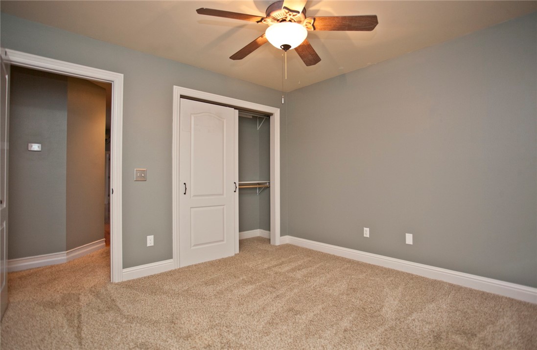 Ridgecrest Meadows Ph 1 Rogers - Residential Lease