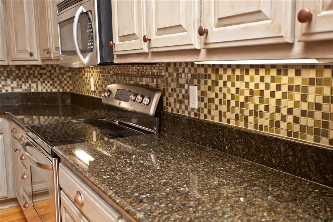 Ridgecrest Meadows Ph 1 Rogers - Residential Lease