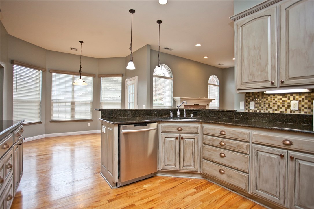 Ridgecrest Meadows Ph 1 Rogers - Residential Lease