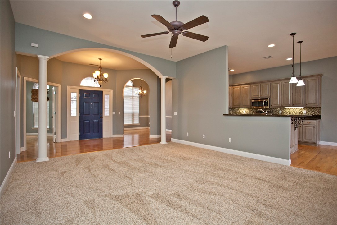 Ridgecrest Meadows Ph 1 Rogers - Residential Lease