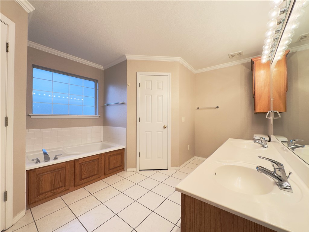 Briarwood Ph I - Residential Lease