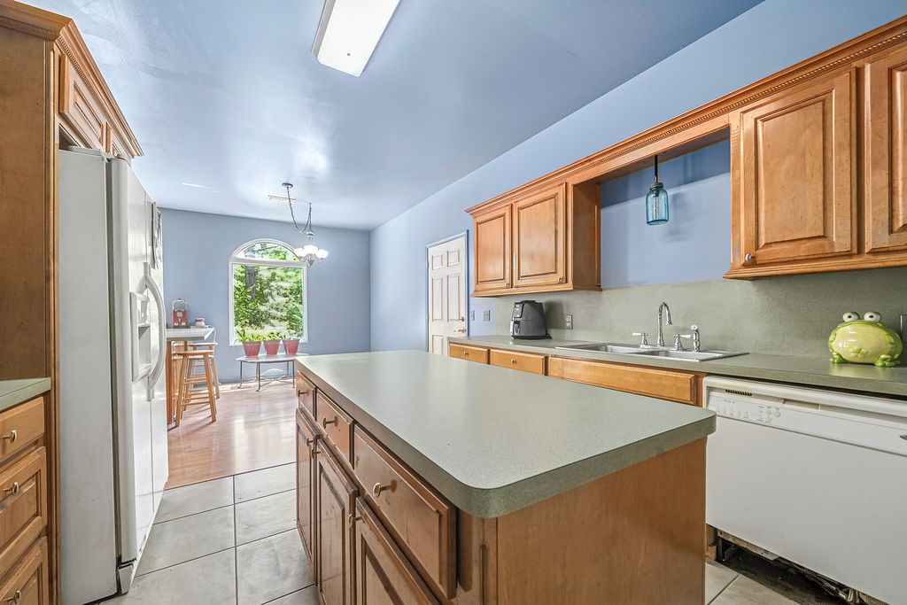 Rural Acreage - Residential