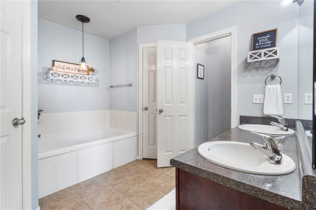 Plantation Ph Ii, The Rogers - Residential