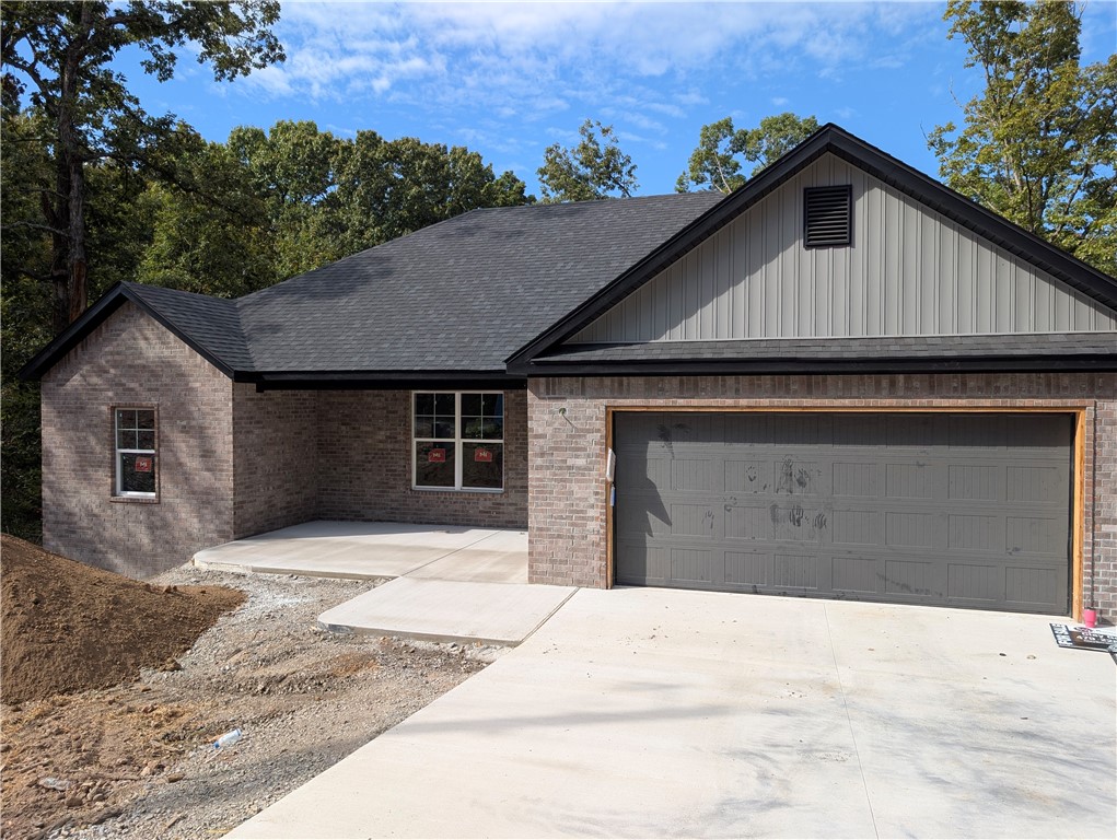 Discover your dream home in beautiful Bella Vista, Arkansas! This stunning new construction 3-bedroom, 2-bath home combines modern comfort with timeless charm, featuring a durable brick and vinyl exterior and elegant quartz countertops throughout. Enjoy the ambiance of the electric fireplace, and stay organized with the spacious walk-in closet in the master bedroom. Location of this home is super convenient but also has a secluded feel! With a scenic park nearby, outdoor recreation is always within reach. Donāt miss your chance to own this exceptional property in one of Bella Vistaās most desirable locations!